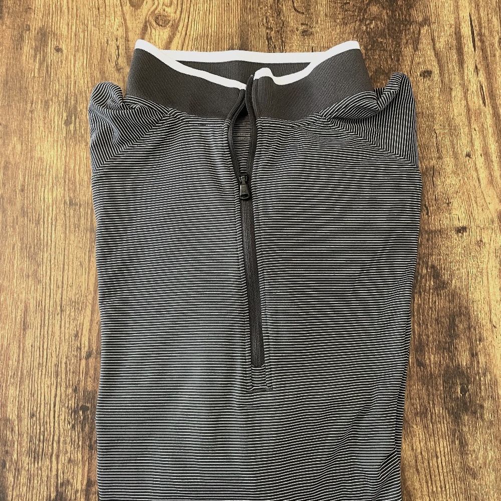 Men's l/s Under Armour grey pullover golf shirt